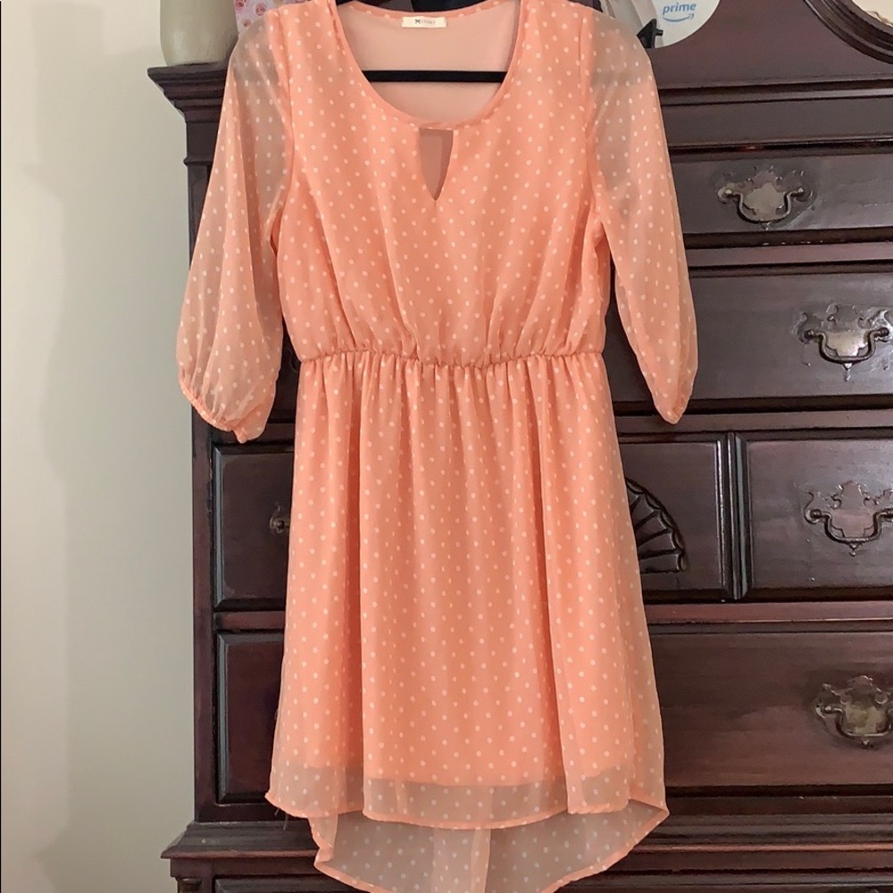 Everly peach colored Hi-Low dress, sheer 3/4 sleeve, size M